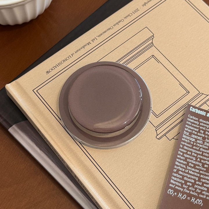 Elegant beef coaster made of high-quality glass Stornfield