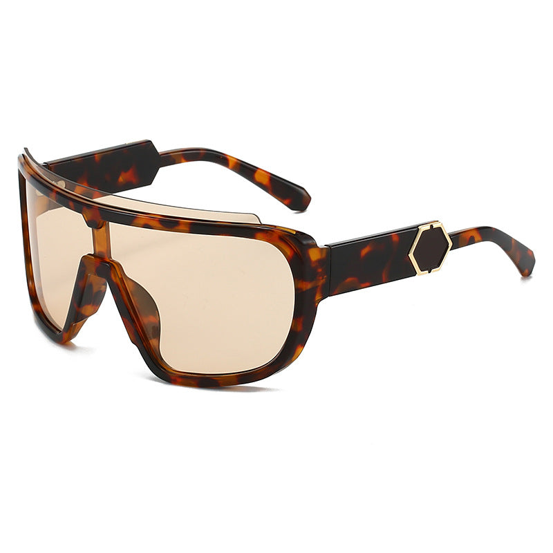 Women's fashionable sports sunglasses with innovative, aerodynamic design Stornfield