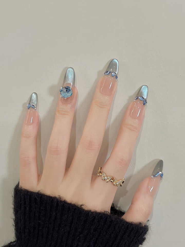 Decorative Press-On Nail Art Set with Azura Crystal Accents