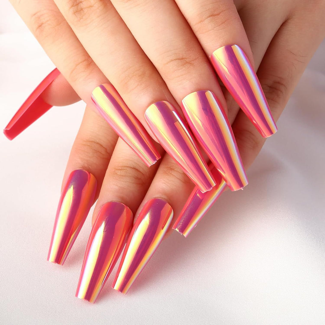 Artificial nails with holographic shine Stornfield