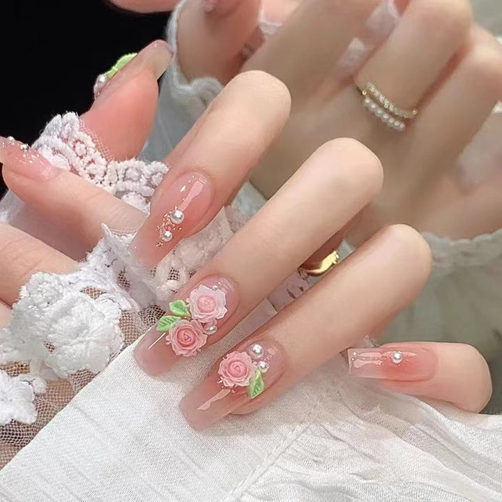 Romantic art nails with floral design Stornfield