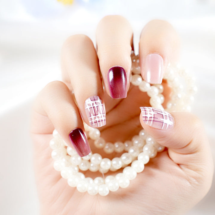 Stylish Gradient Press-On Nail Set Stornfield