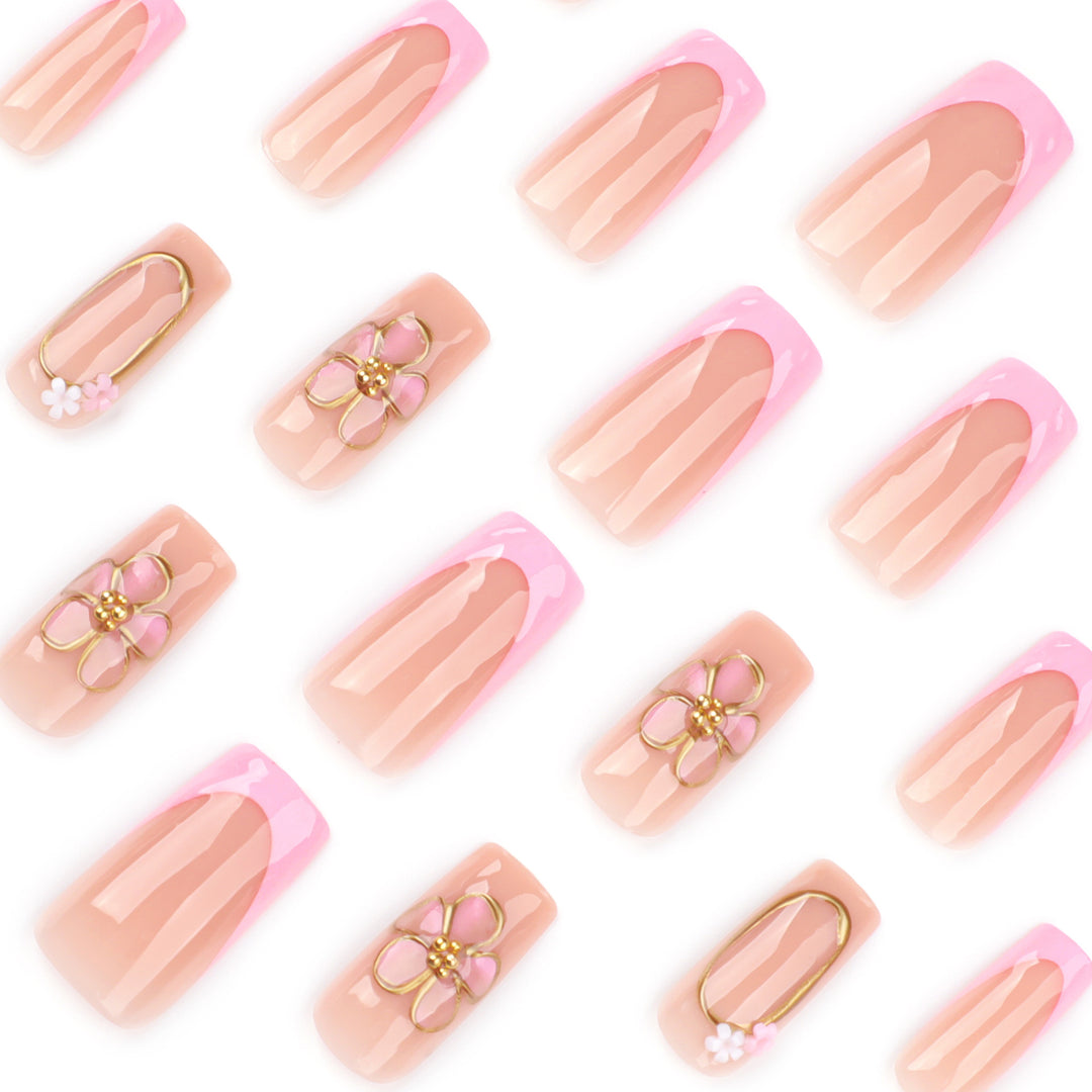Exclusive Nail Art with Flower Accents Stornfield