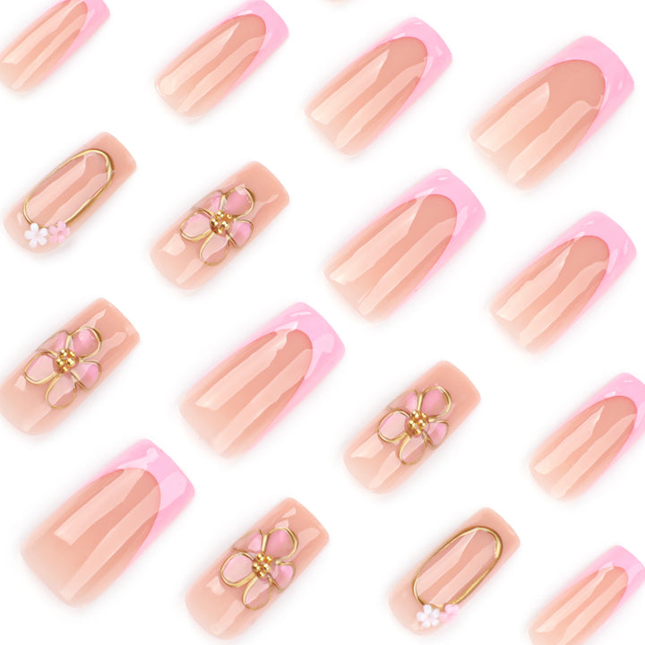 Exclusive Nail Art with Flower Accents Stornfield