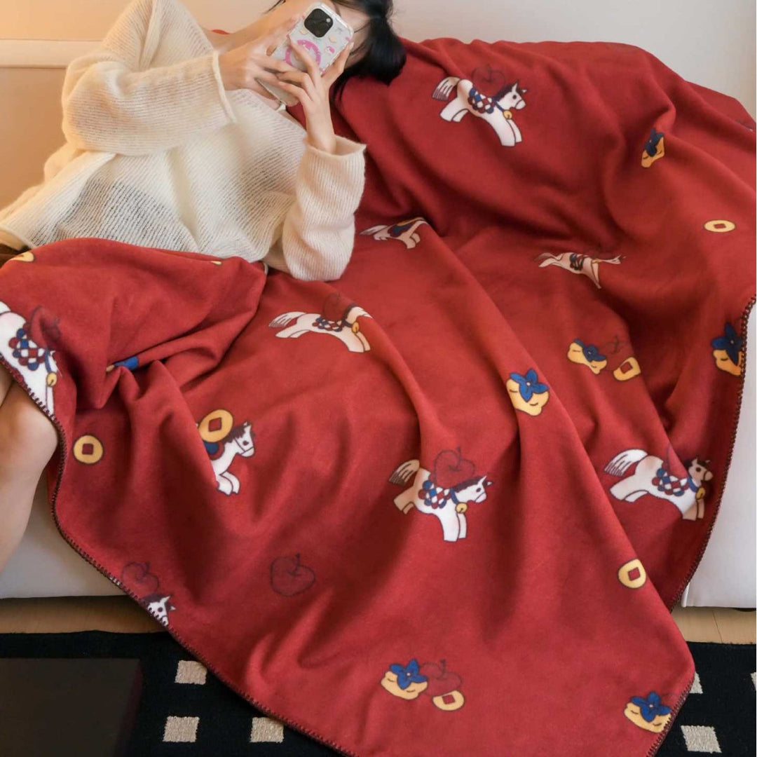 Plush Decorative Fleece Throw Blanket with Star-Pony Motif