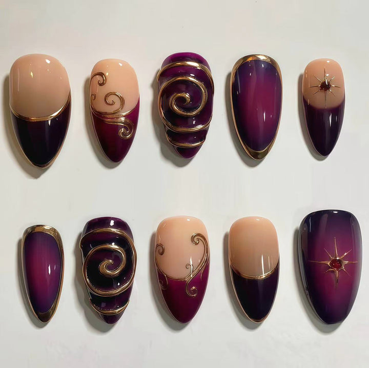 Artistic Press-On Nail Set with Vintage Design
