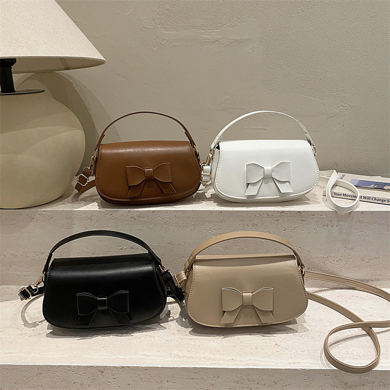 Elegant Bow-Detail Crossbody Bag