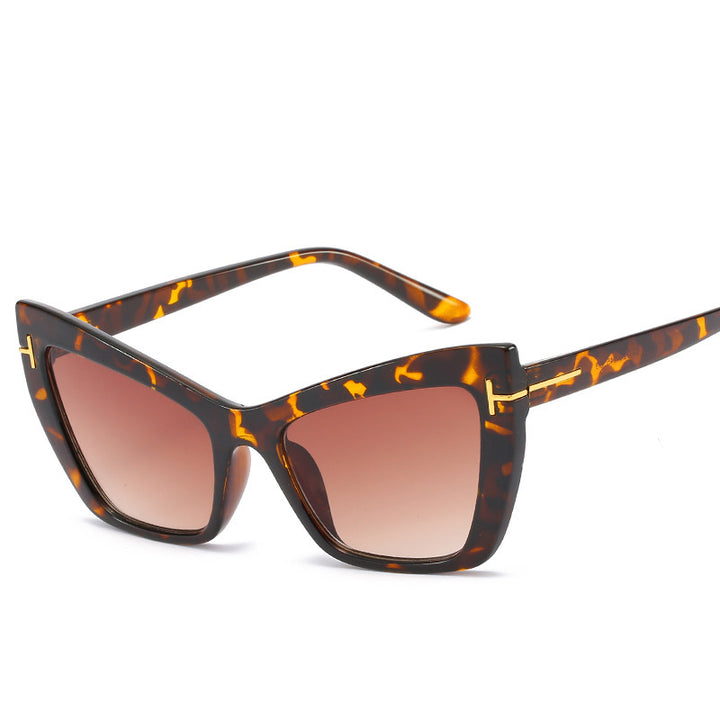 Cat-Eye Frame Sunglasses with Gradient Lenses Stornfield
