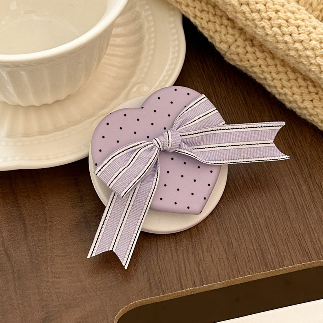 Heart-shaped cosmetic box with bow motif Stornfield