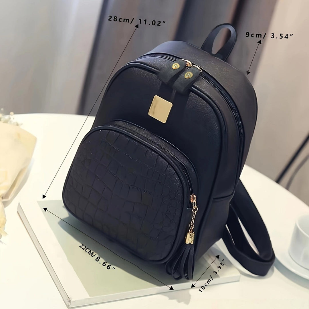 Fashionable backpack with structured material Stornfield