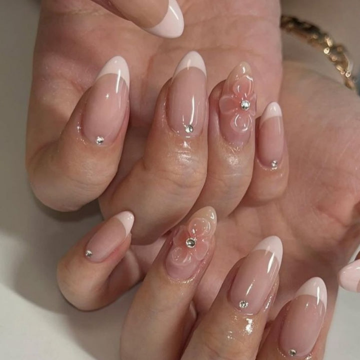Animal-Inspired Press-On Nail Art Set Stornfield
