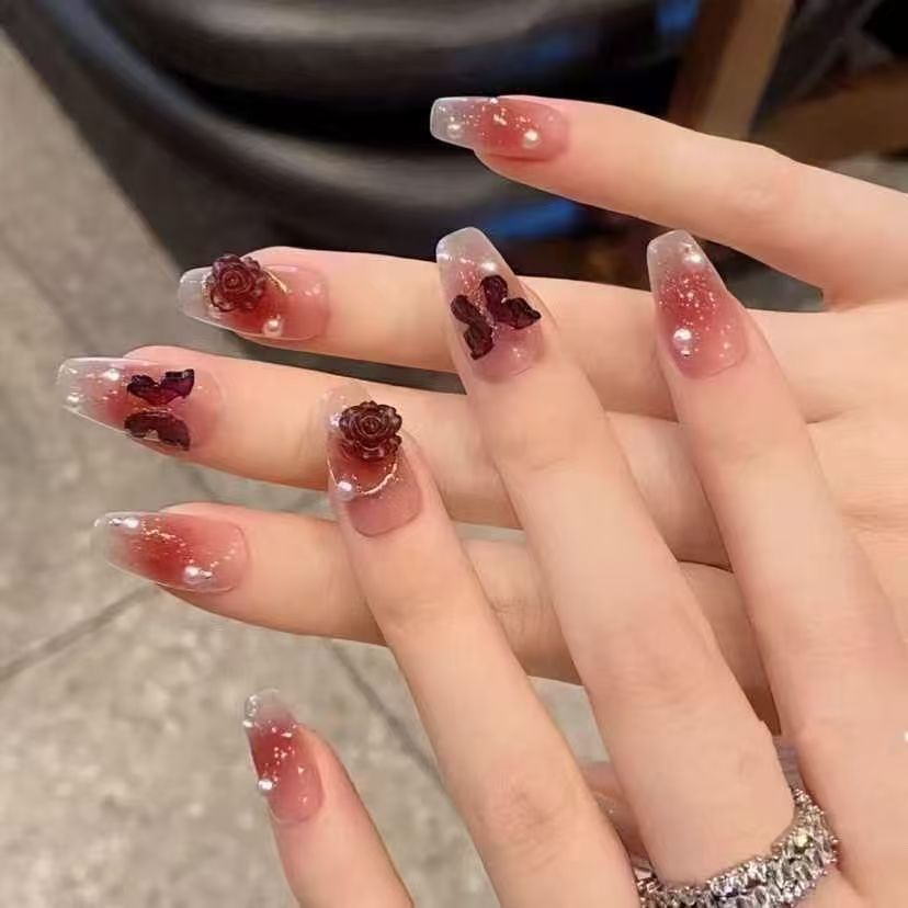 Artistic Floral Embellished Press-On Nail Set Stornfield