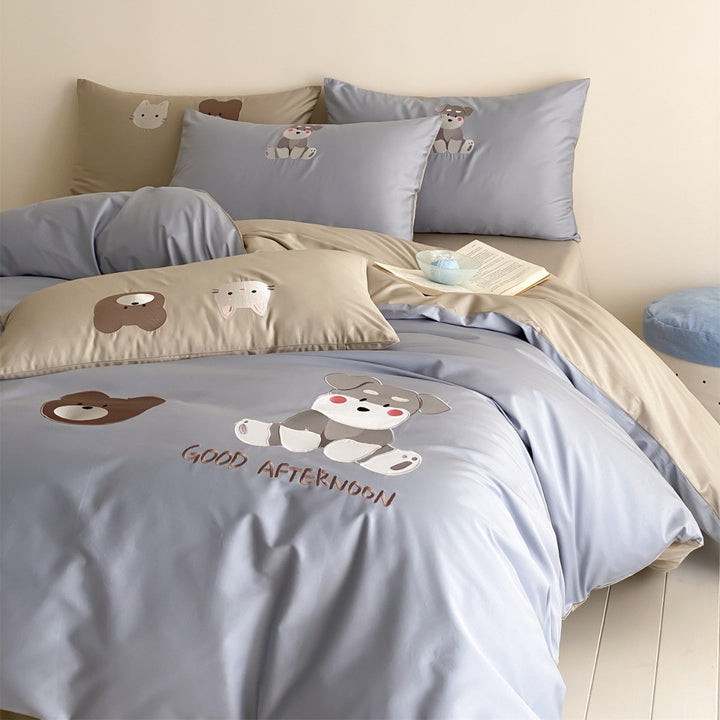 Playful Animal Print Reversible Cotton Sateen Duvet Cover and Pillowcase Set
