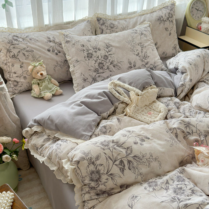 Cute Cartoon-Themed Duvet Cover Set