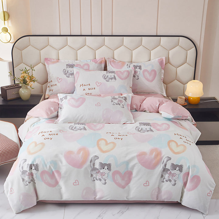 Cozy Heart Pattern Bedding Set