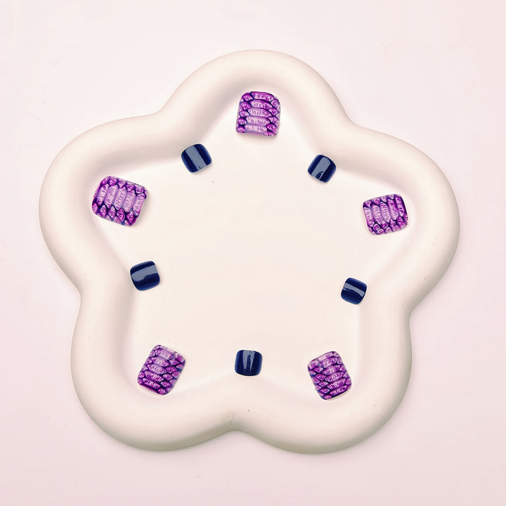 Artificial nails with glamorous snake pattern Stornfield