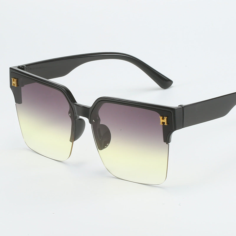 Women square sunglasses with elegant metal frame Stornfield