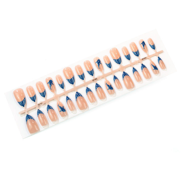 Artistic Dolphin-Themed Press-On Nail Art Set Stornfield