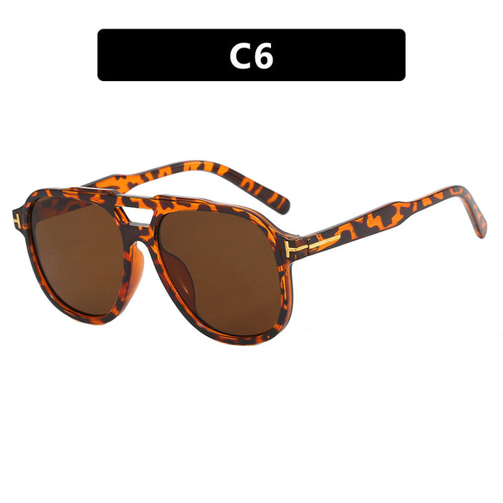 Women's stylish sunglasses in a modern design with a unique Stornfield frame