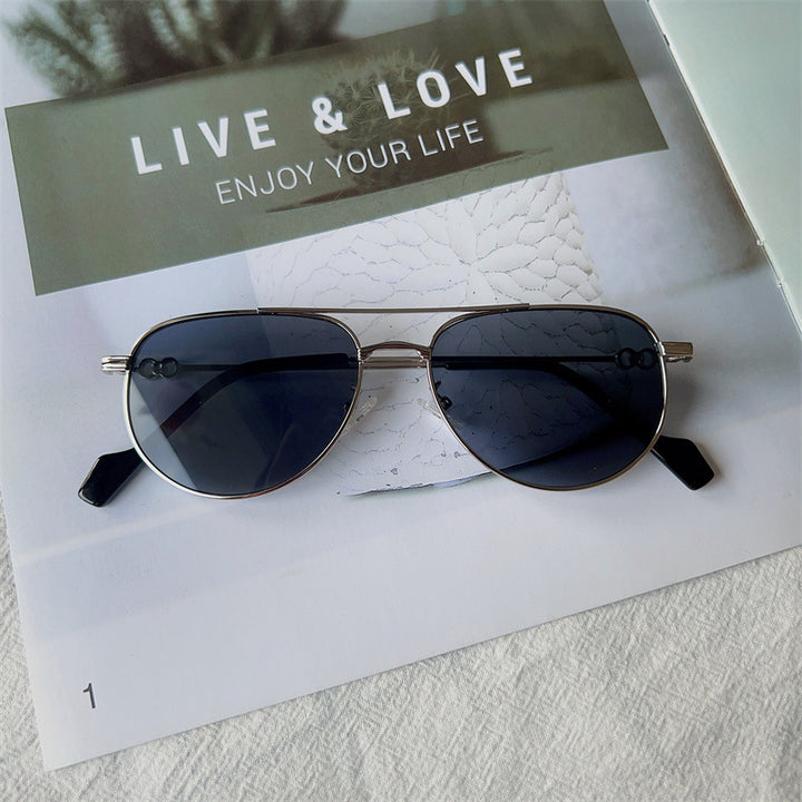 Vintage-Inspired Aviator Sunglasses Stornfield