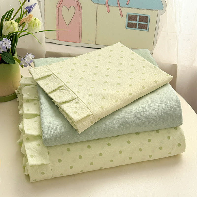 Charming Polka Dot Bedding Set