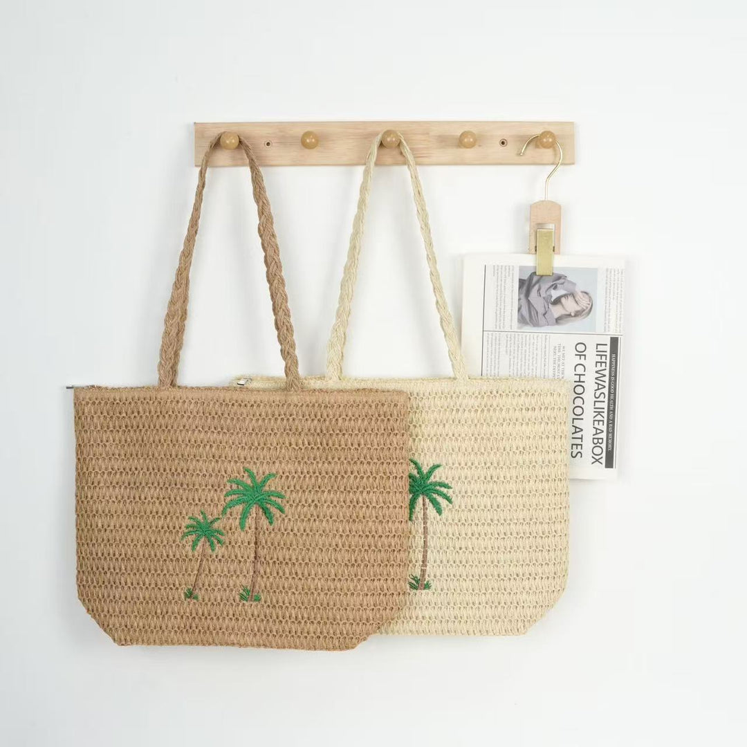 Beach bag with handcrafted palm pattern Stornfield