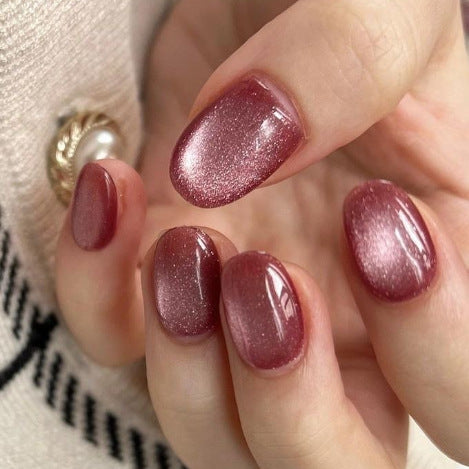 High-gloss nail extensions Stornfield