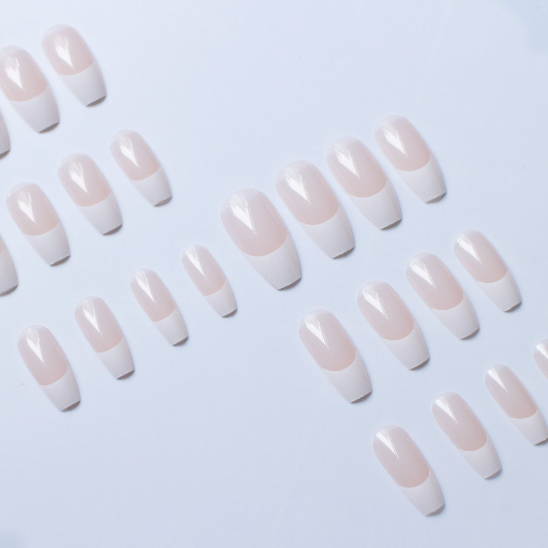Elegant French Tip Acrylic Nail Set