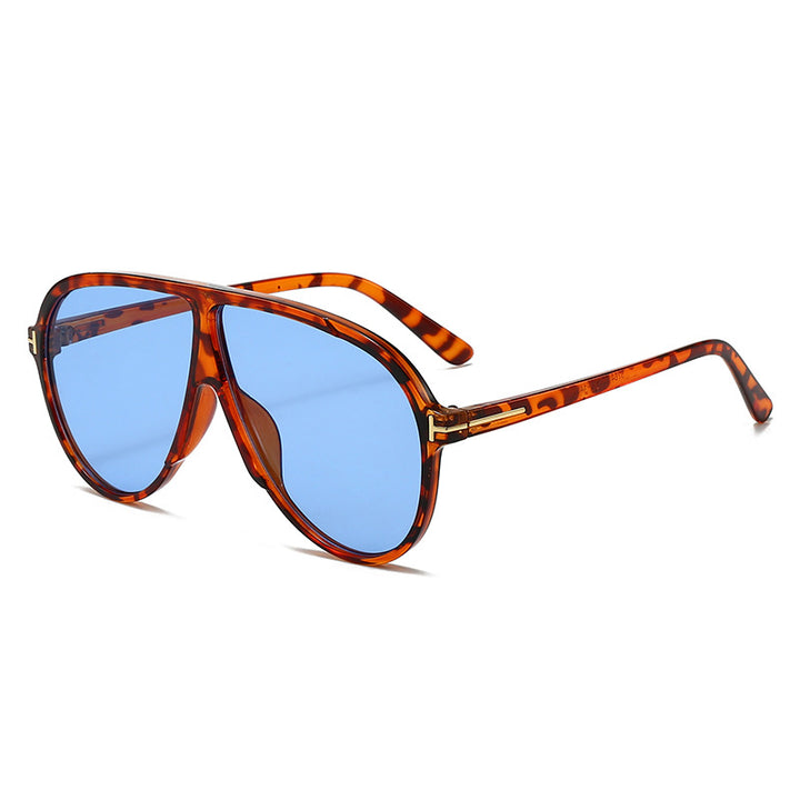 Women's large sunglasses with modern design and protective lenses Stornfield