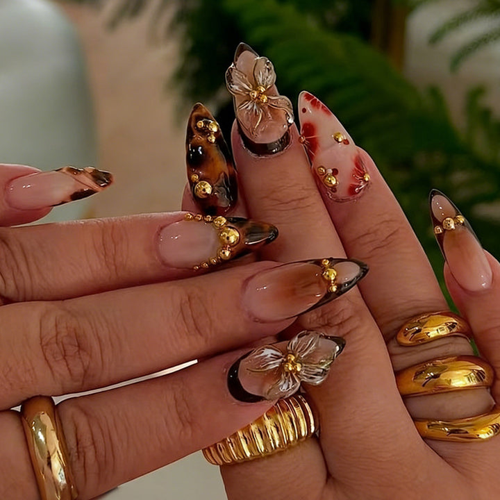 Art Nail Set with romantic floral designs and high-quality embellishments Stornfield