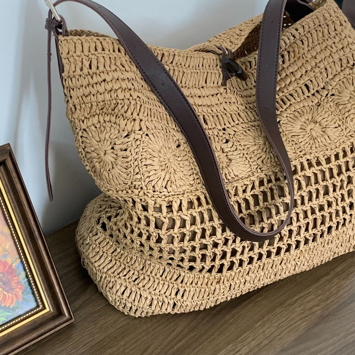 Braided handbag with sturdy leather straps Stornfield