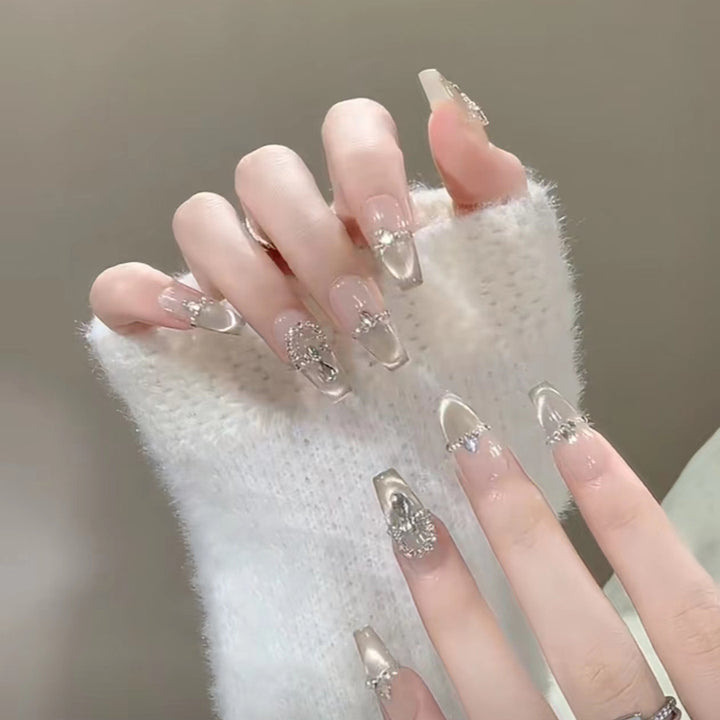 Elegant Press-On Nail Set with Rhinestone Detailing Stornfield