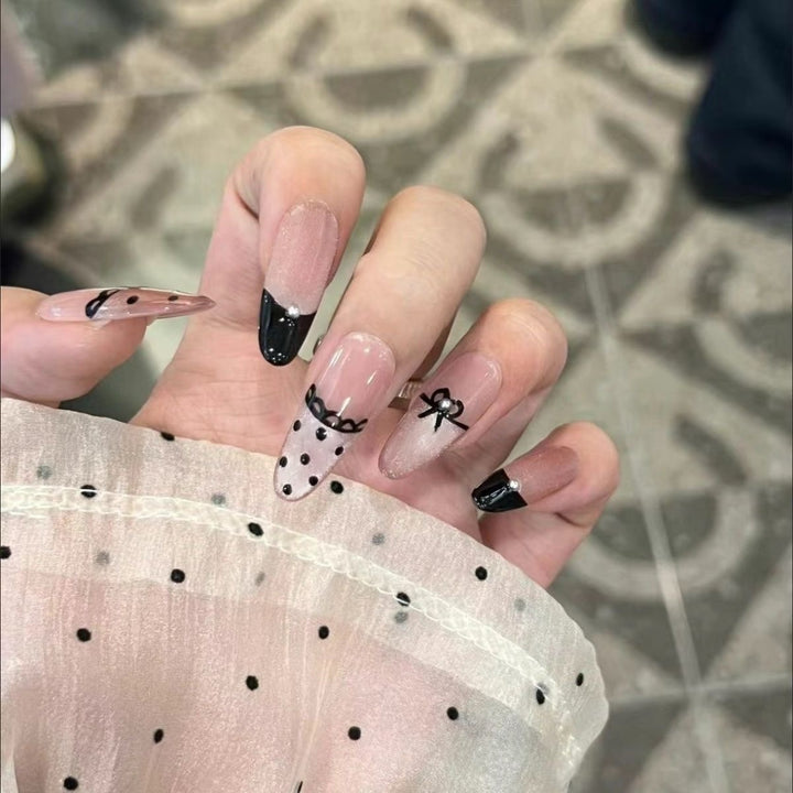 Artistic French Tip Press-On Nails Stornfield