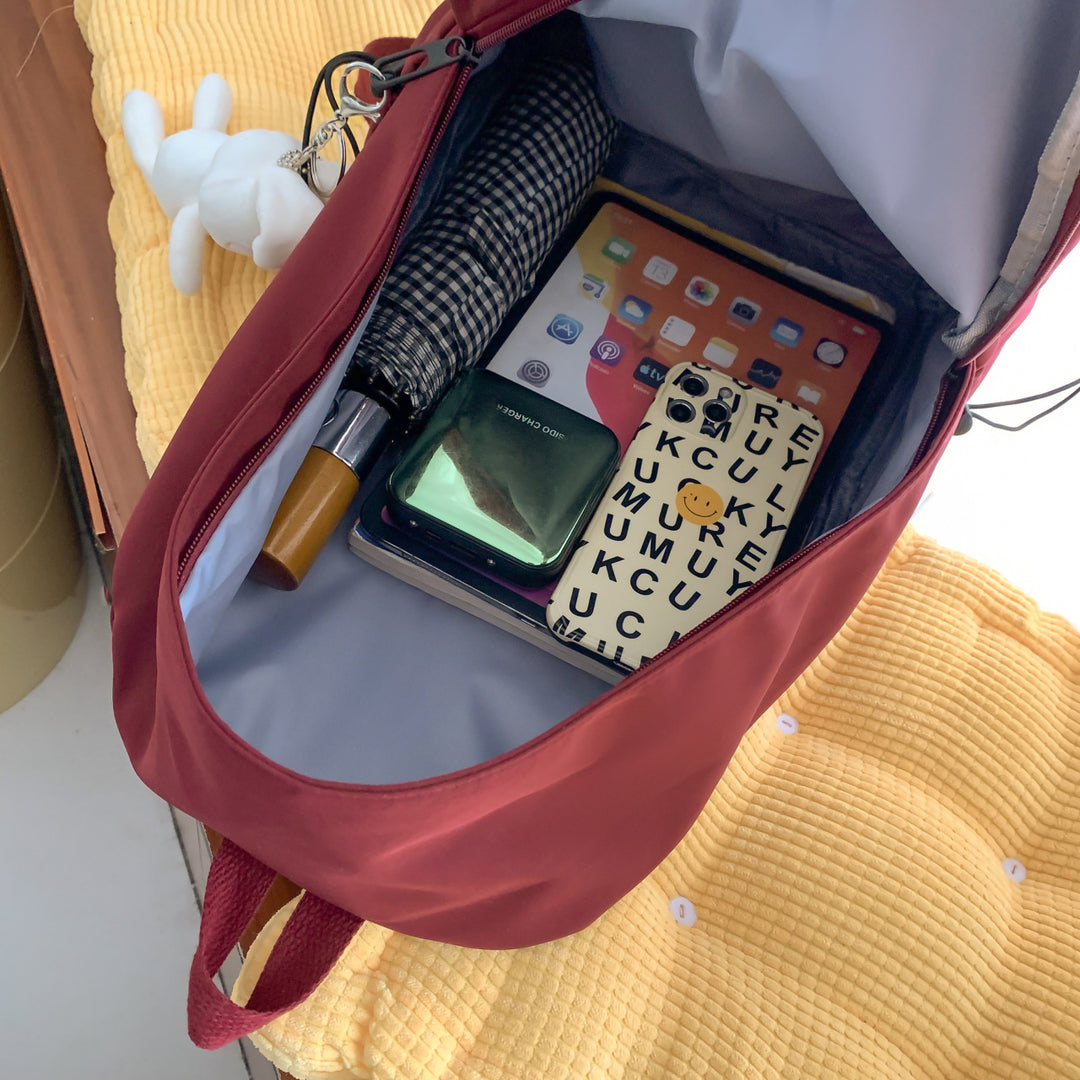 Multi-functional backpack with integrated keychain Stornfield