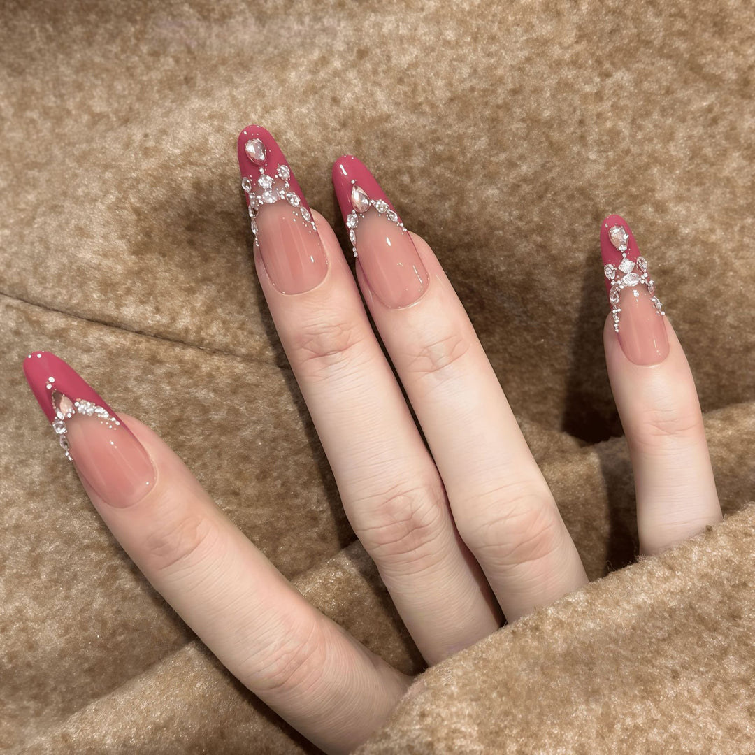 Artificial nails with sparkling rhinestone accents Stornfield