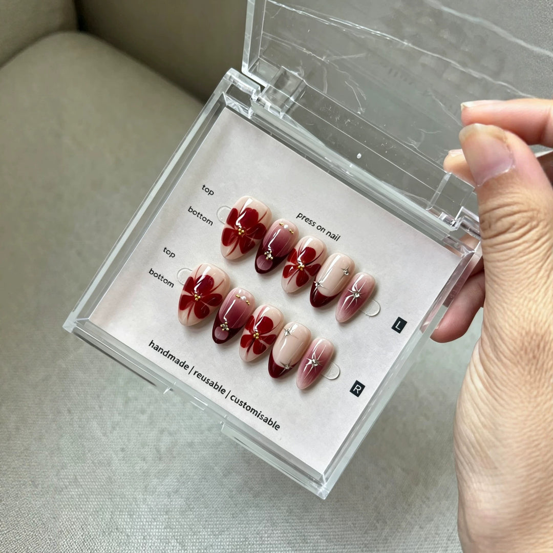 Artistic Press-On Nail Set with Floral Accents  1791773083