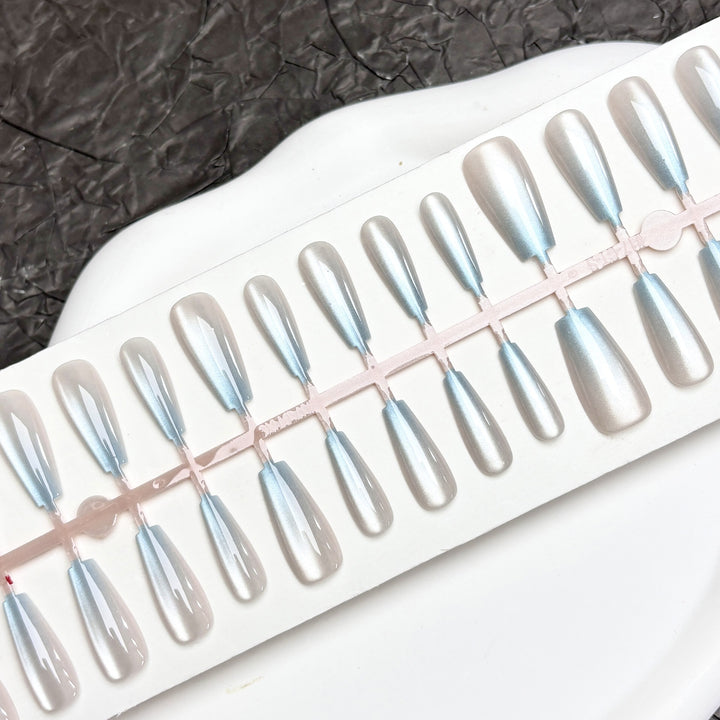 Elegant Press-On Nail Set with Shimmering Finish