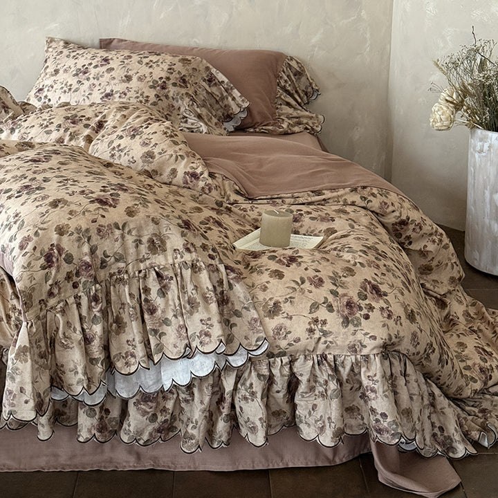 Floral Ruffled Scalloped-Edge Duvet Cover Set with Pillow Shams