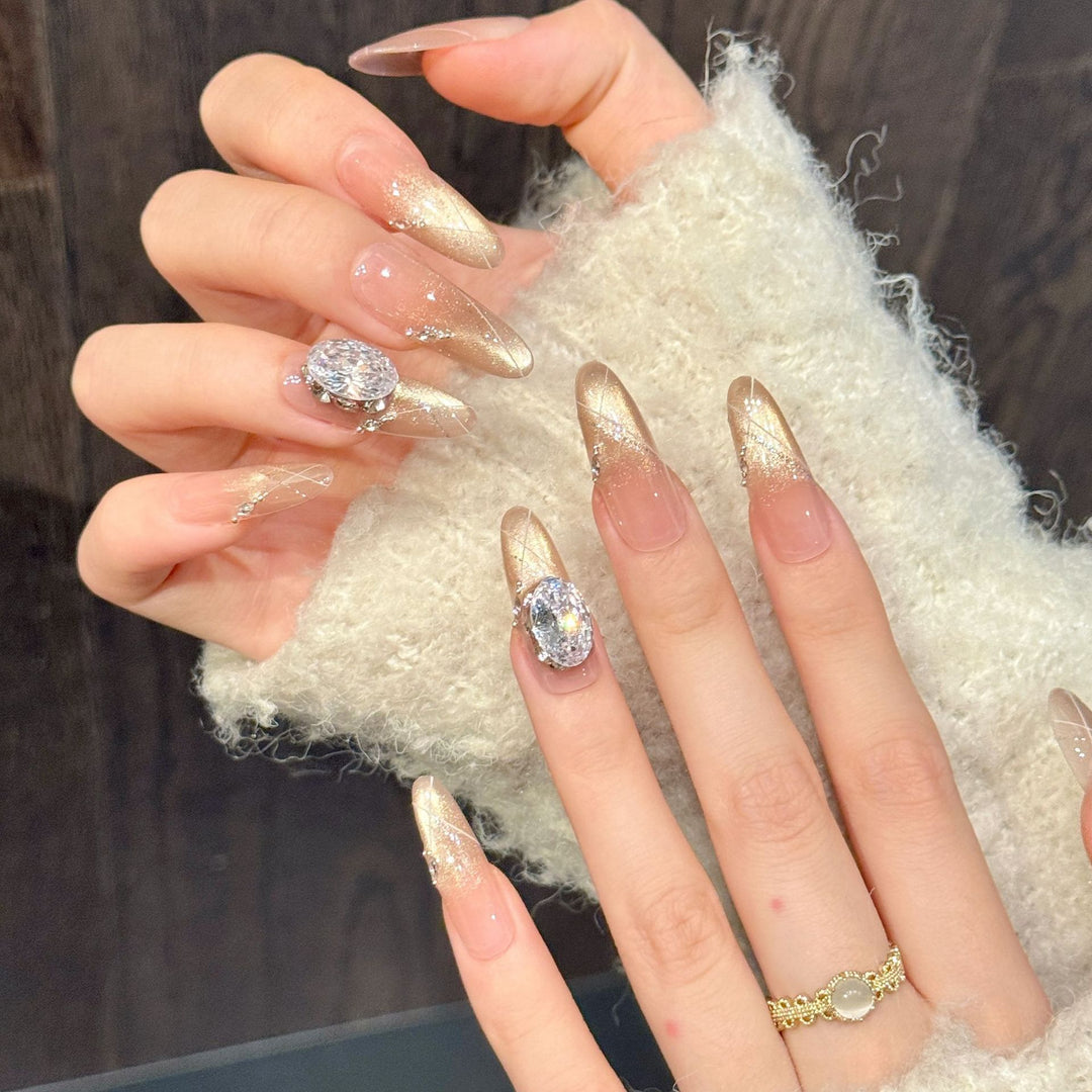 Glamorous Sparkling Press-On Nail Set