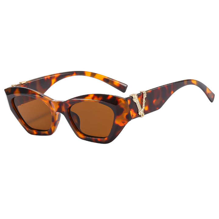 Women's Cat-Eye Sunglasses with Luxurious Details Stornfield