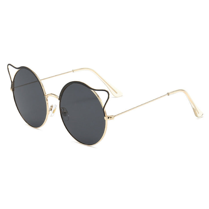 Fashionable Cat-Eye Sunglasses with Mirrored Lenses Stornfield