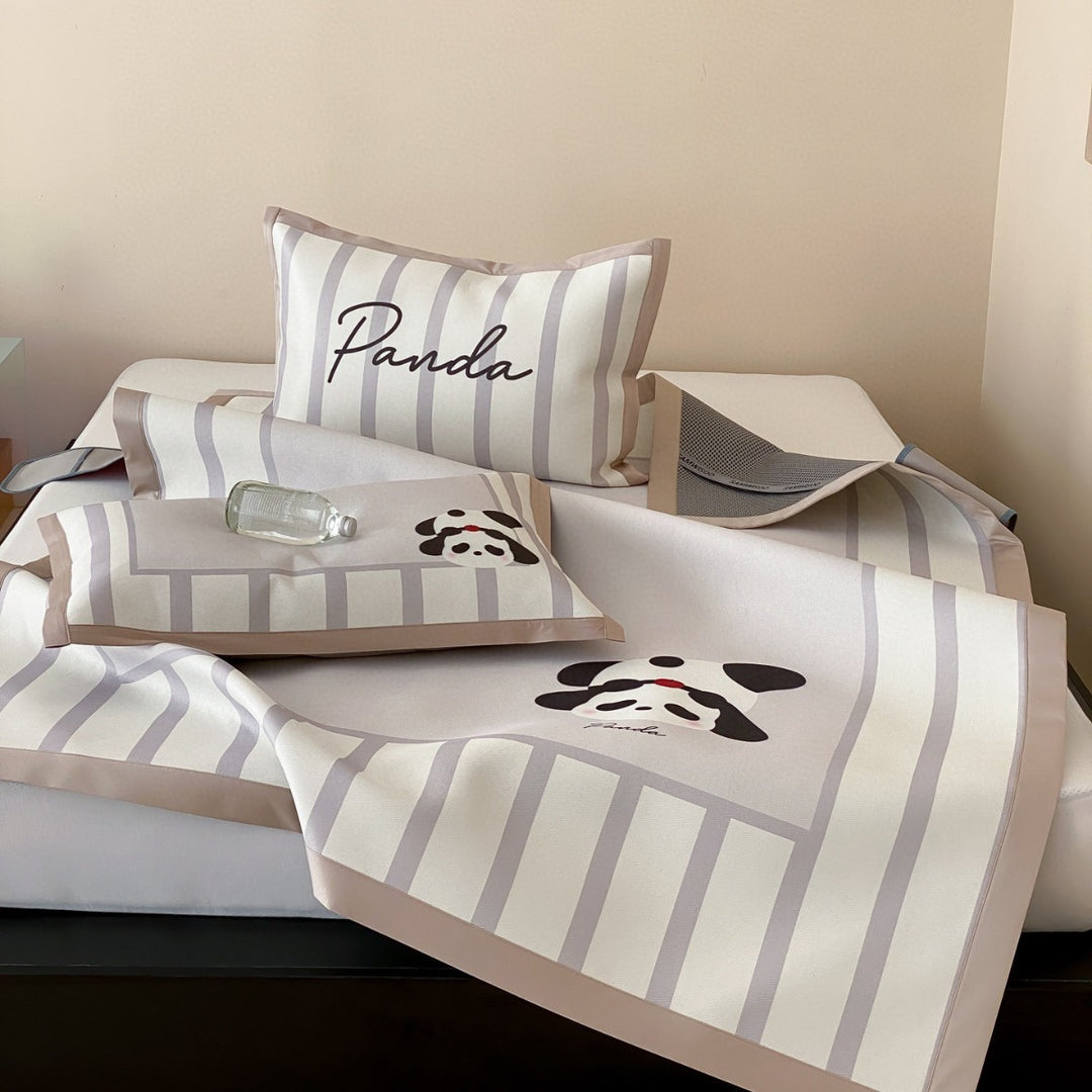 Fitted sheet with non-slip edging, cute panda print & striped border