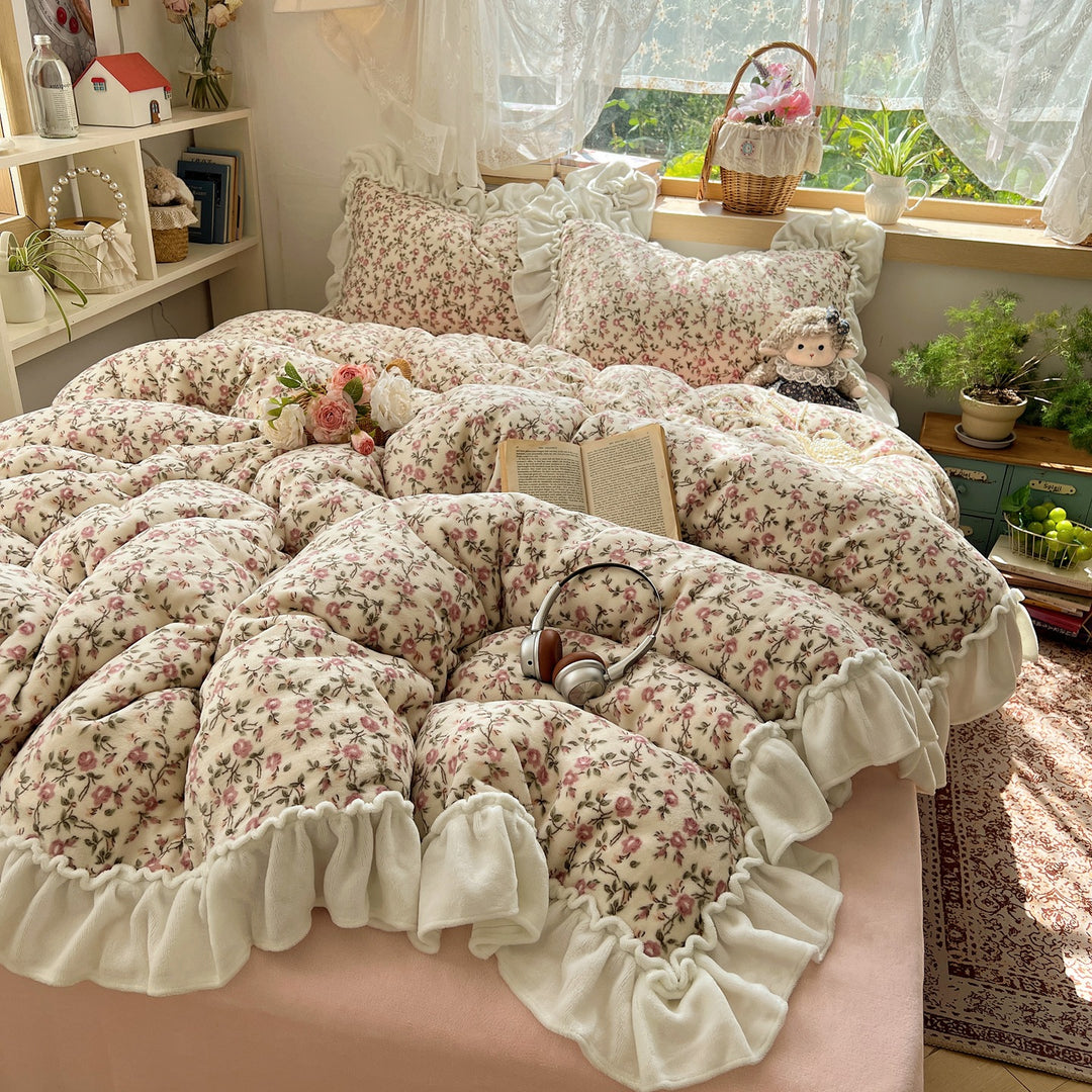Floral Print Quilted Comforter Set