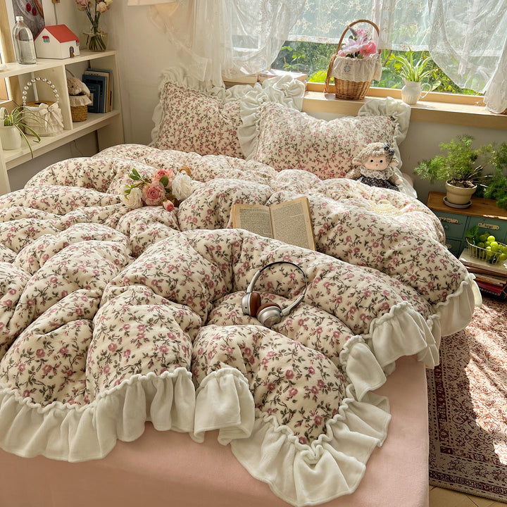 Floral Print Quilted Comforter Set