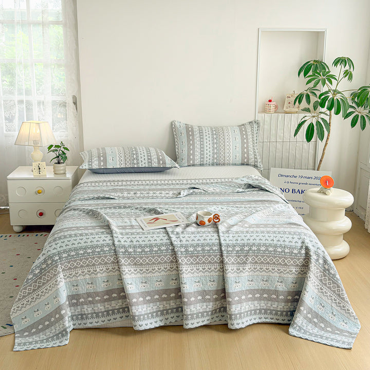Reversible Quilted Floral Bedspread Set