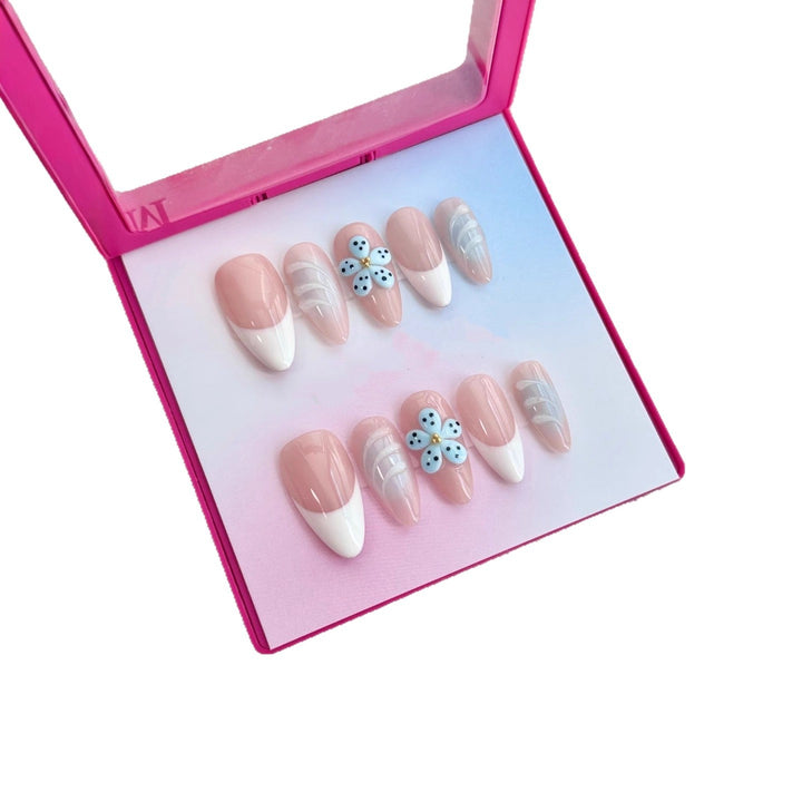 Decorative Press-On Nail Art Set with Floral and Nail Design Accents