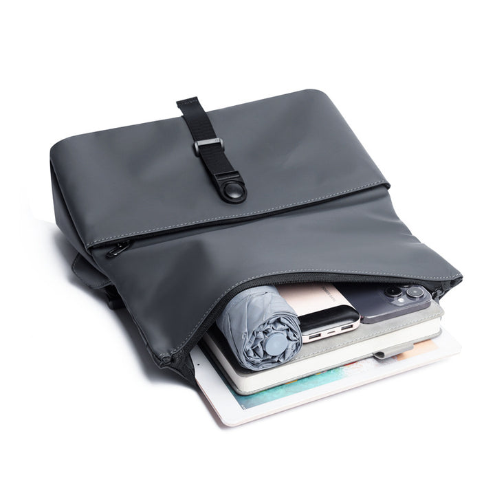 Water-Resistant Messenger Bag Stornfield