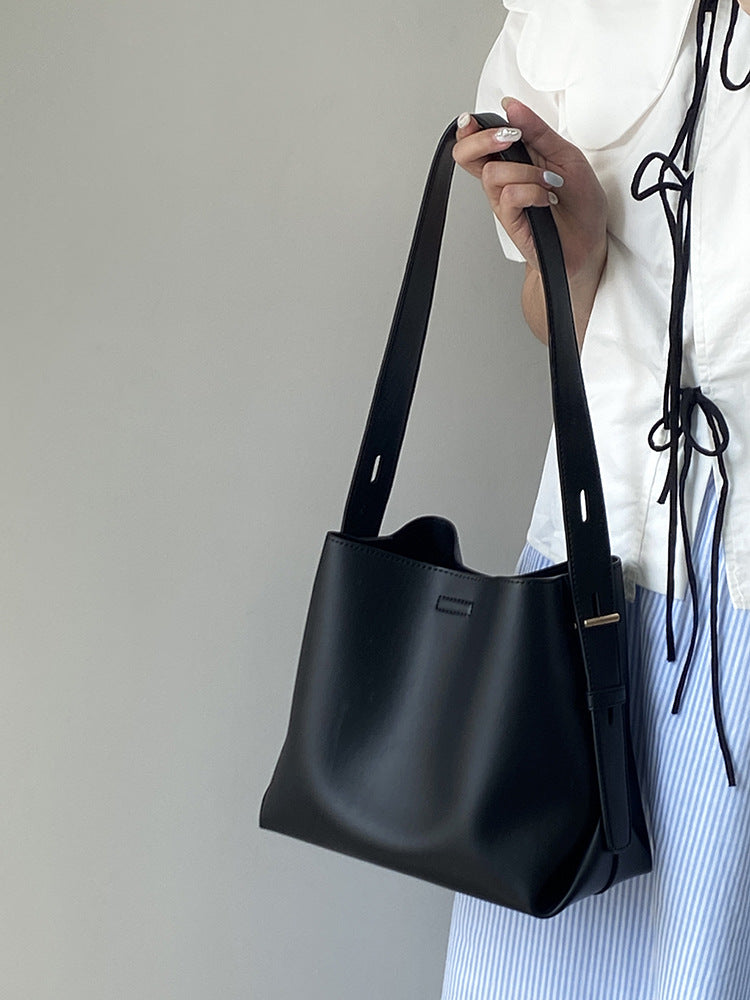 Fashionable everyday bag with adjustable shoulder strap Stornfield
