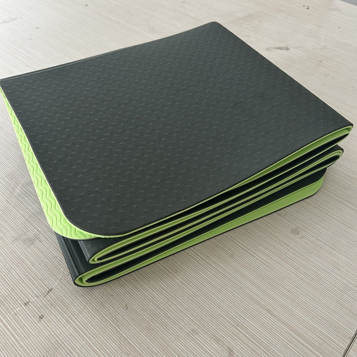 Non-slip training mat with structured design Stornfield