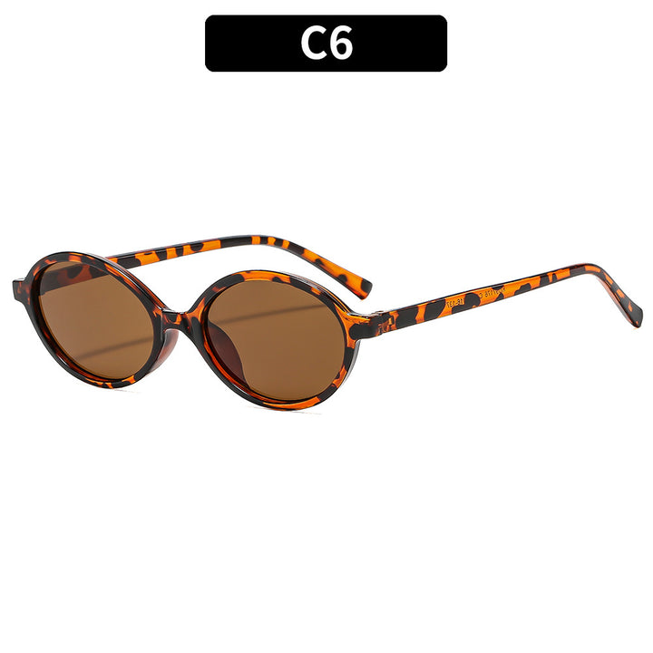 Retro-Inspired Oversized Sunglasses
